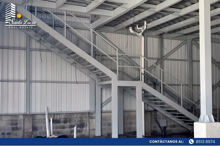  Ofibodega en Renta en Las Colinas - LL  - Imagen 2