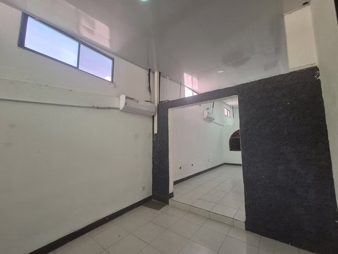 Renta de Oficina en Colonia Centro América, excelente  ubicación! - Imagen 2