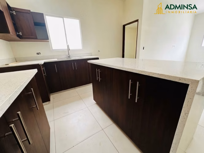OPORTUNIDAD ÚNICA EN CAMPO REAL: VENTA  2 CASAS NUEVAS CON ACABADOS DE LUJO - Imagen 2
