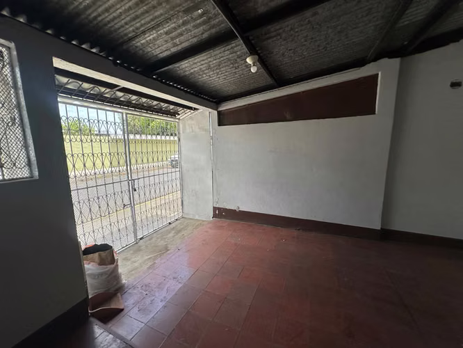CASA EN VENTA | BATAHOLA SUR, MANAGUA - Imagen 4