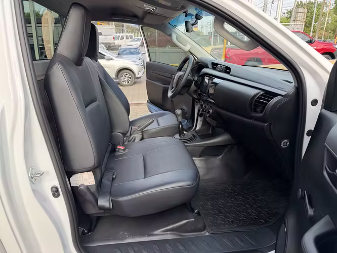 Hilux 2027 - 1Cabina 4x4 NUEVA DE PAQUETE