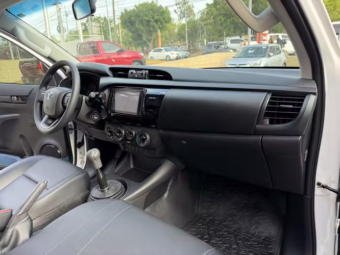 Hilux 2027 - 1Cabina 4x4 NUEVA DE PAQUETE