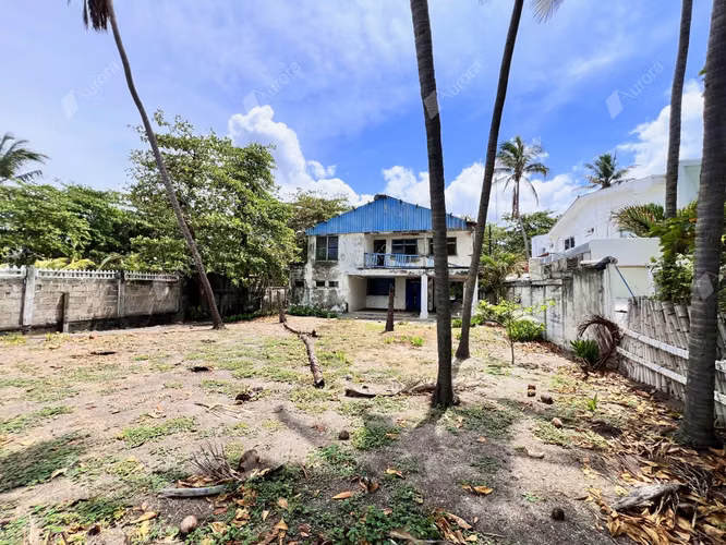 Prime Beachfront Property in Las Pe itas Next to AAKI Hotel   Renovation Opportunity - Imagen 3