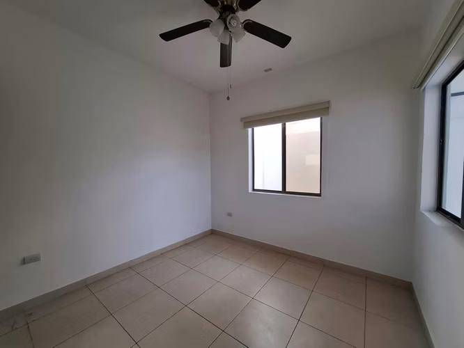 GG !! Venta, casa en Veracruz, con amplio patio !! - Imagen 7