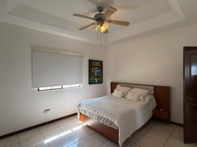 AG. SE VENDE CASA EN RESIDENCIAL ALTOS DE LAS CUMBRES  - Imagen 3