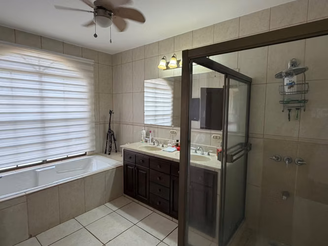 AG. SE VENDE CASA EN RESIDENCIAL ALTOS DE LAS CUMBRES  - Imagen 12