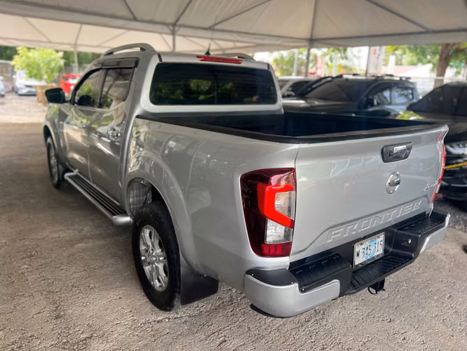 NISSAN NP300 FRONTIER XE AÑO 2022
