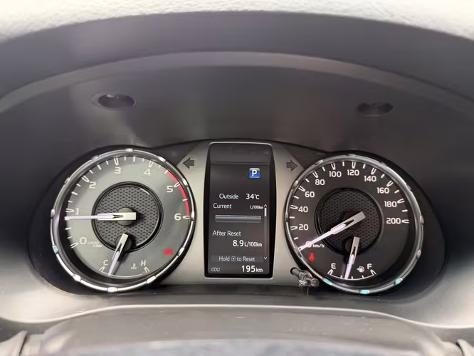 TOYOTA HILUX AUTOMÁTICA 