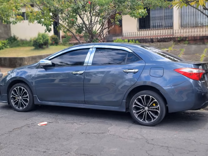 Toyota corolla 2016 sport - Imagen 2