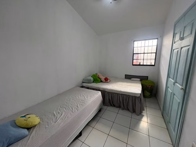Vendo Casa cerca al colegio Lincoln, en Las Colinas, CG - Imagen 7