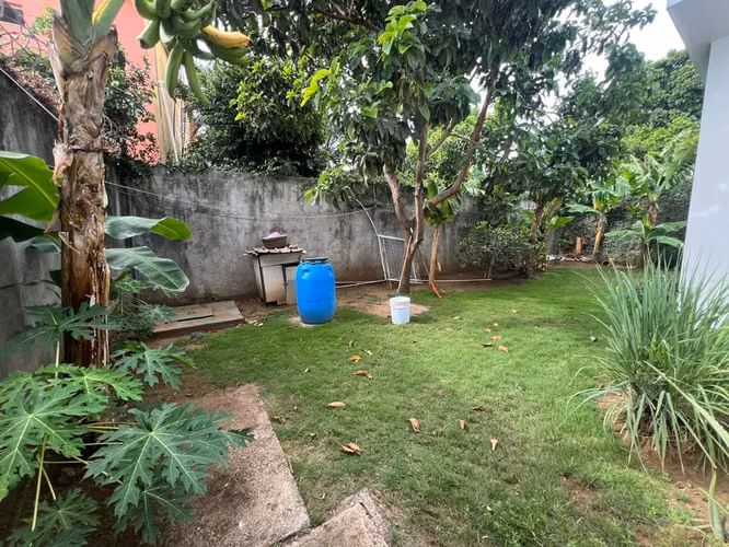 Vendo Casa cerca al colegio Lincoln, en Las Colinas, CG - Imagen 9