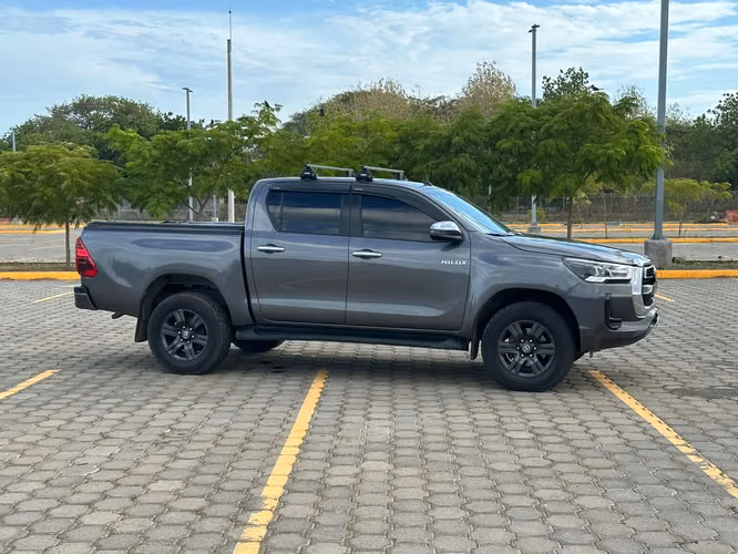 Toyota Hilux SRV 2022 - Imagen 7