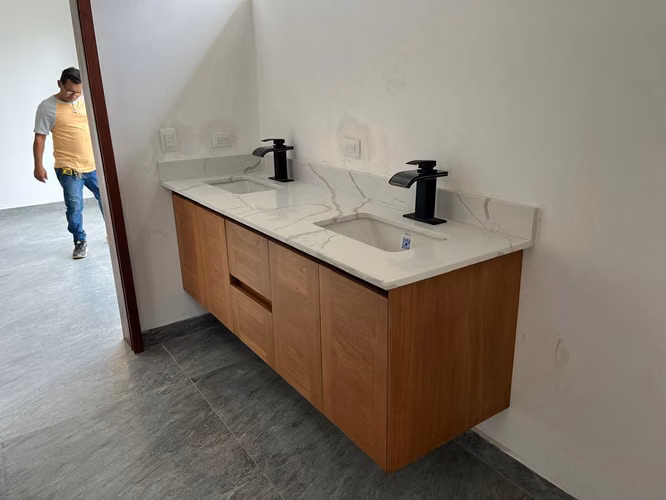 Lote con Plano y Permiso de Construcción. 