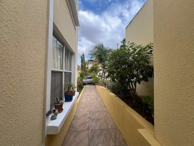 AG. SE RENTA CASA EN LOMAS DE MONSERRAT MANAGUA  - Imagen 6