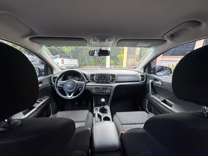 KIa sportage 2018 nitida y poco kilometraje  - Imagen 4