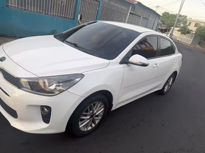VENDO KIA RIO 2020 - Imagen 3