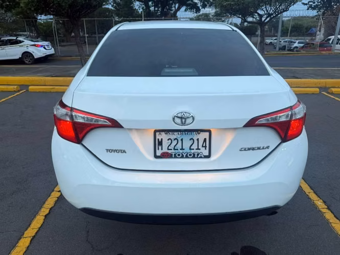 Toyota Corolla - Imagen 2