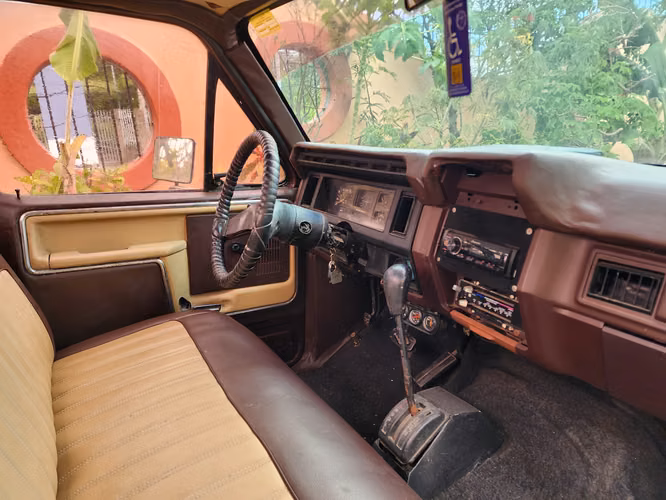 Camioeta clasica ford