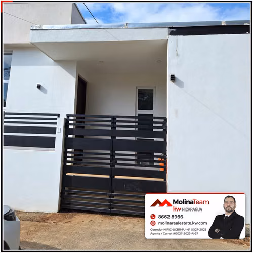 Casa Moderna con Amplio Terreno en Residencial Versalles – US$165,000