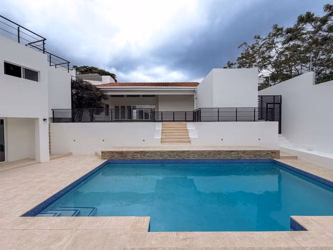 Residencia de 4 habitaciones con piscina en Jardines de Santo Domingo - Imagen 18