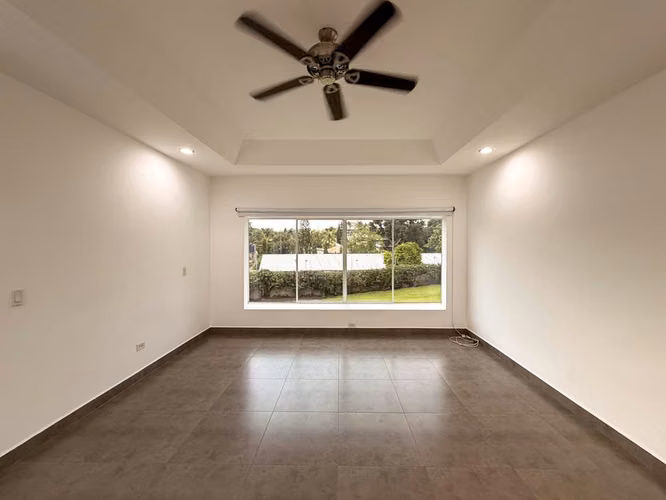 Residencia de 4 habitaciones con piscina en Jardines de Santo Domingo - Imagen 11