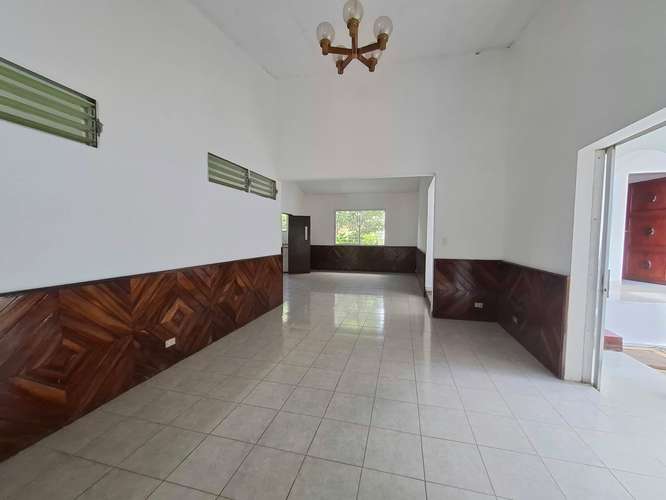   Venta, casa con amplio terreno en Carretera Sur   - Imagen 4