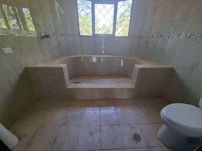GG- Venta, casa con piscina y vista panorámica en Villa Fontana Sur. - Imagen 9