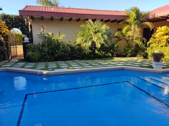 For Sale or Rent: Beautiful House on the Old Road to León.  - Imagen 7