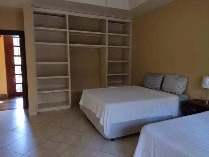 For Sale or Rent: Beautiful House on the Old Road to León.  - Imagen 11