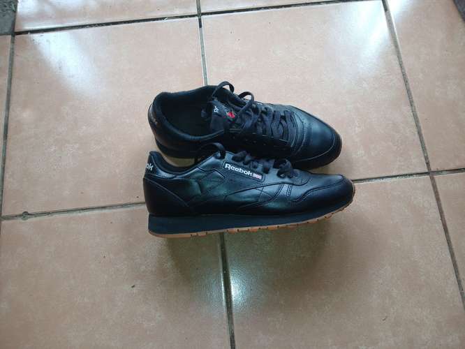 Reebok classics negros - Imagen 1