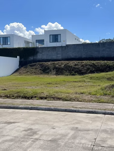 Terreno en venta en Santa Catalina – Dentro de la Estancia de Santo Domingo
