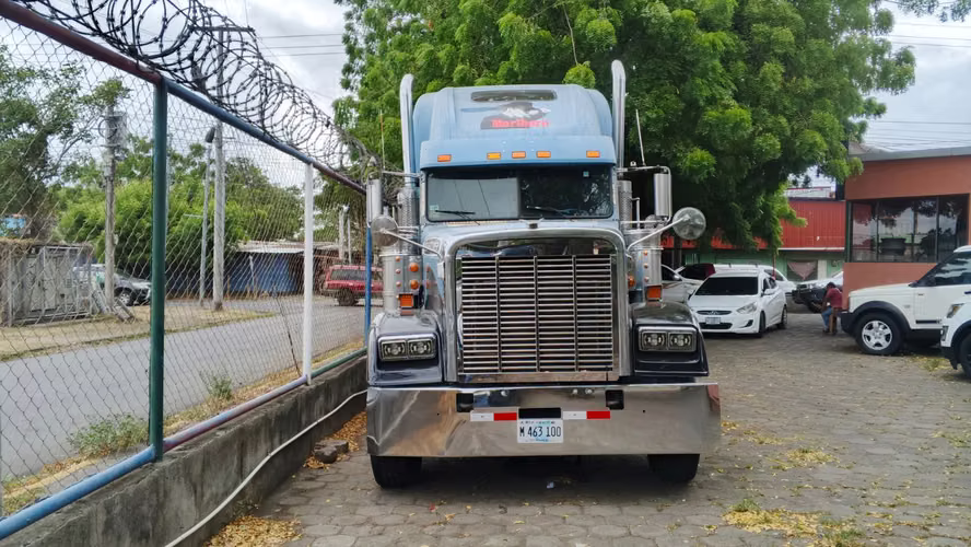 camión freight Lander