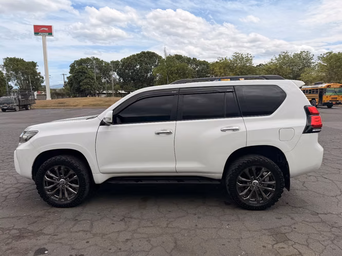 Vendo cambio Toyota Prado TXL año 2012 