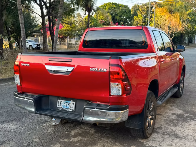 Toyota Hilux SR intermedia  - Imagen 2