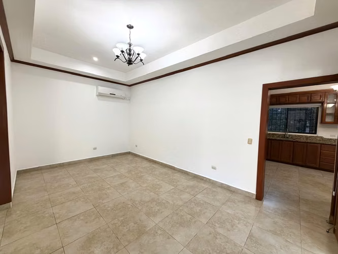 Casa de una planta en renta en Estancia Santo Domingo - Imagen 7