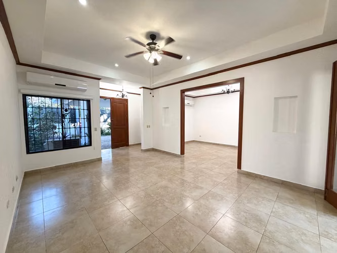 Casa de una planta en renta en Estancia Santo Domingo - Imagen 6