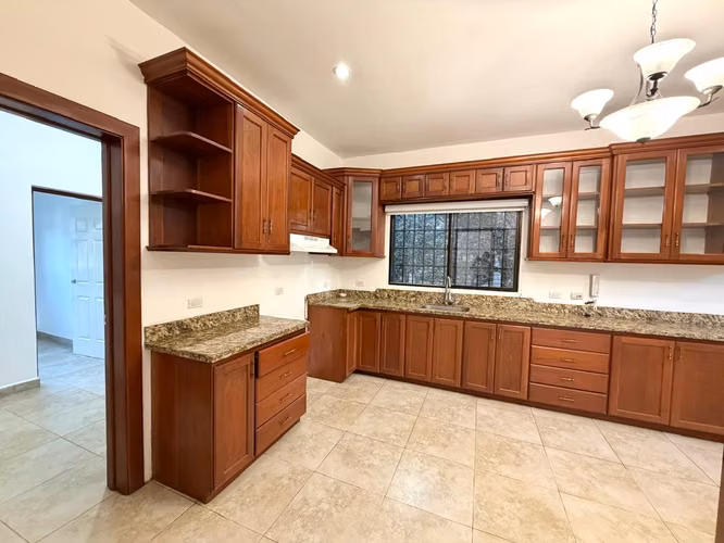 Casa de una planta en renta en Estancia Santo Domingo - Imagen 3