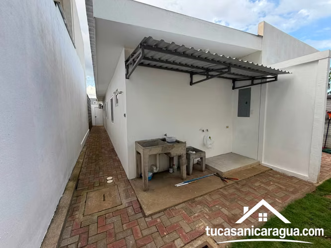 SE RENTA CASA MODERNA EN SENDEROS DE LAS COLINAS – MANAGUA - Imagen 10