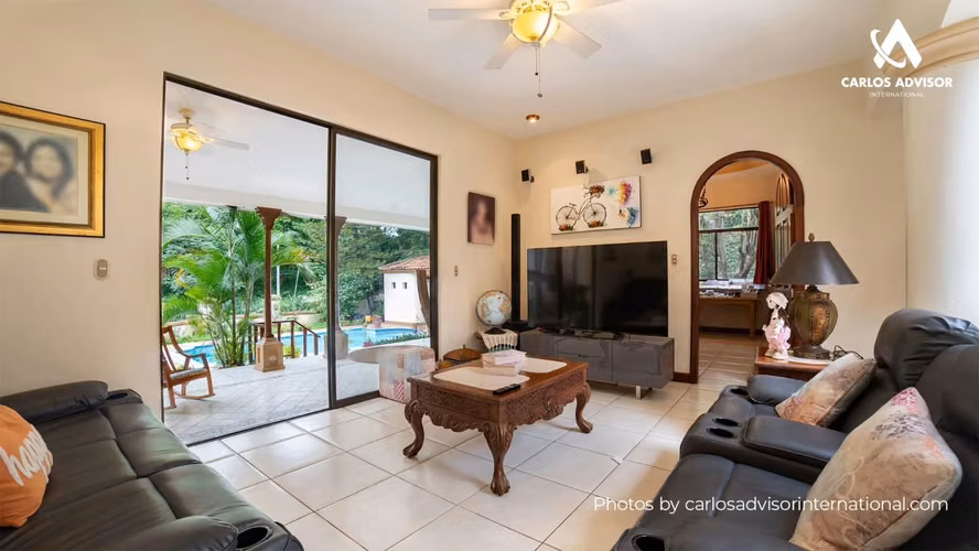 RESIDENCIA DE LUJO EN MONTE TABOR, MANAGUA - NICARAGUA.