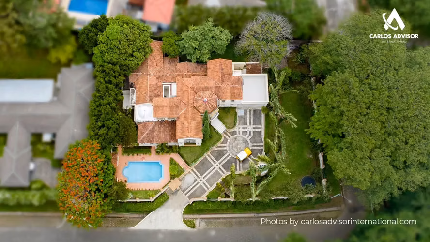 RESIDENCIA DE LUJO EN MONTE TABOR, MANAGUA - NICARAGUA.