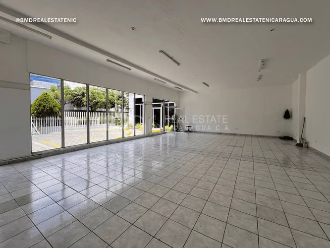 Renta de módulo comercial de 90 m², ubicado cerca de la Jean Paul KG - Imagen 2