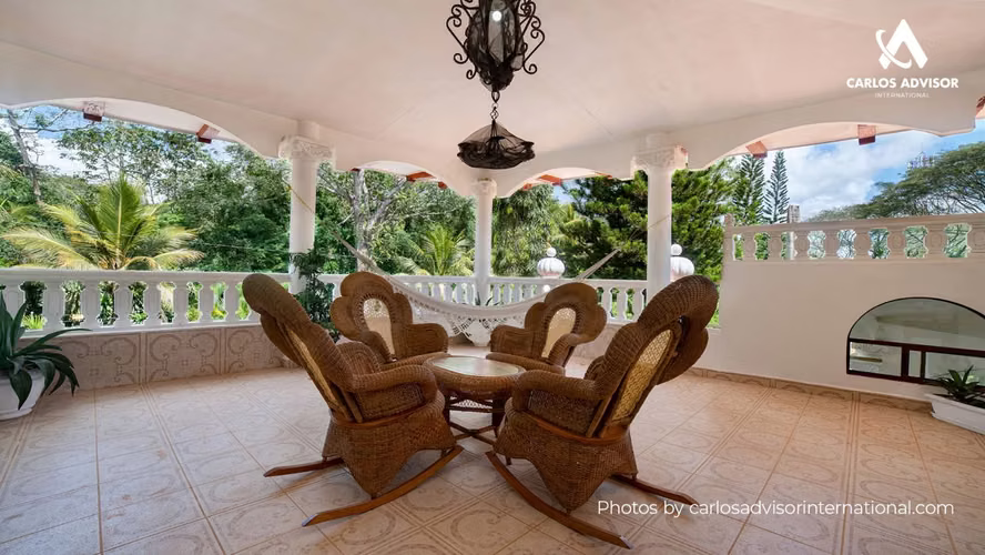     CASA DE LUJO EN JINOTEPE, CARAZO - NICARAGUA
