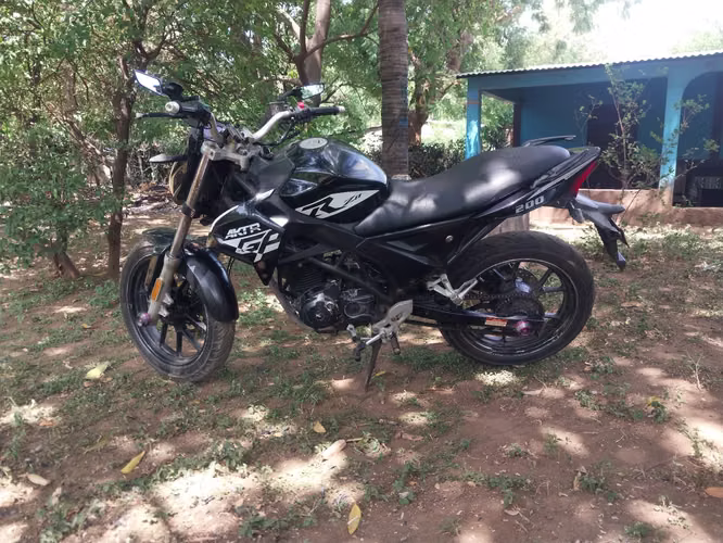 AKT Zll 200