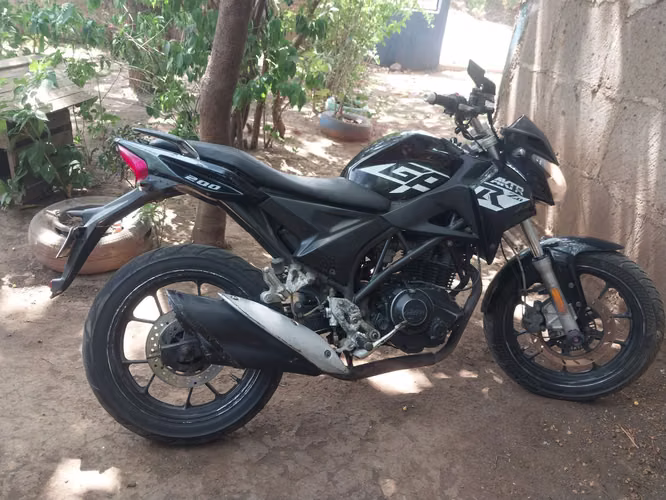 AKT Zll 200