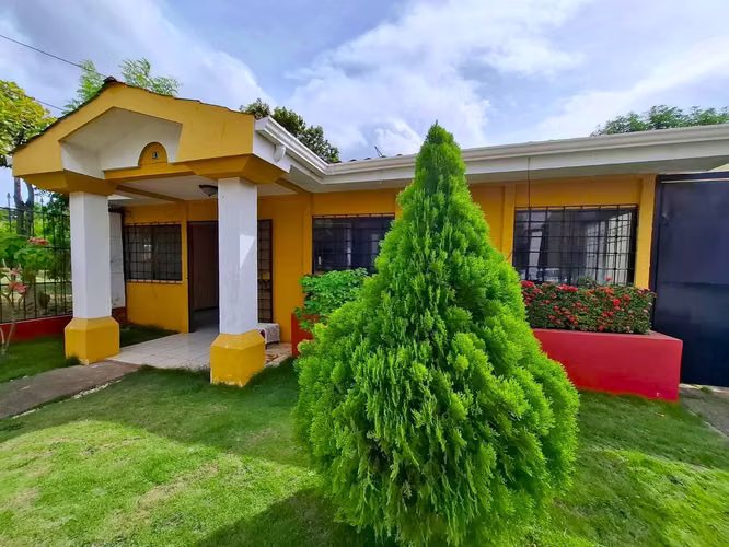 GG Sale, cozy house in residential of Carretera Masaya Km 13