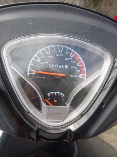 Vendo moto Vento 150 - Imagen 3