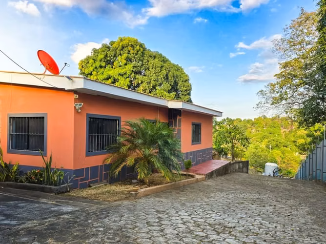 FP- Selling property in Valle Ticomo