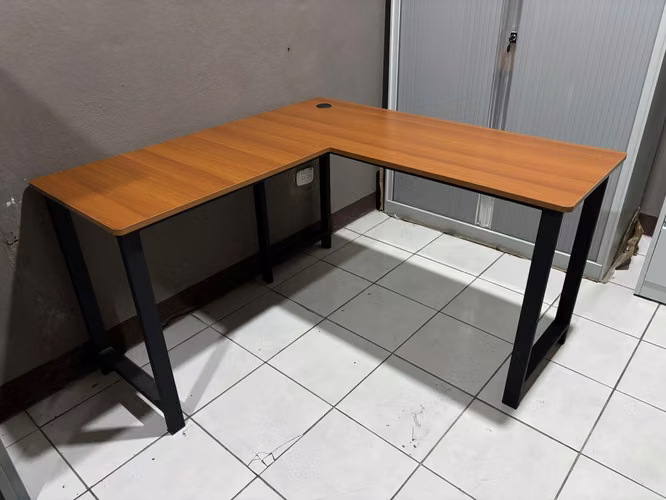 Escritorio en L Sencillo, colores disponibles, alta calidad