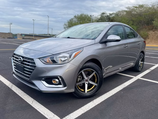 Hyundai Accent 2022 || Automatico