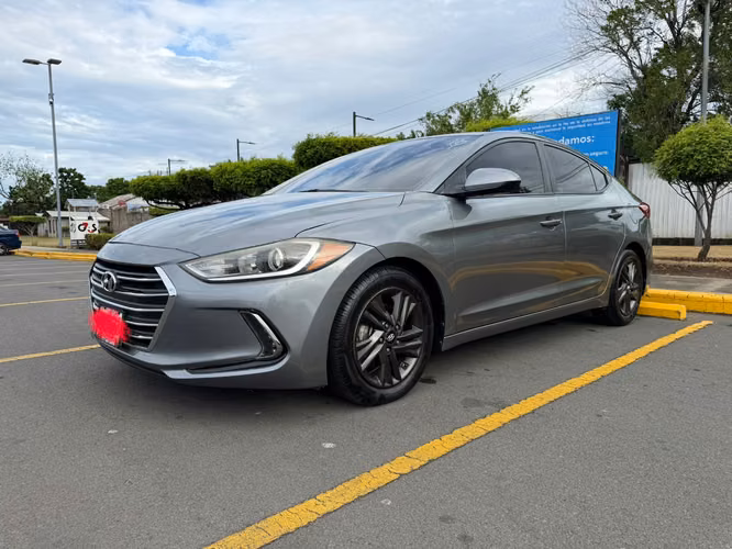 Hyundai Elantra 2017 Automático 